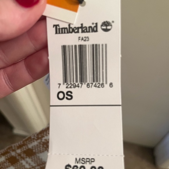 Camel plaid Timberland scarf. NWT - Picture 3 of 3